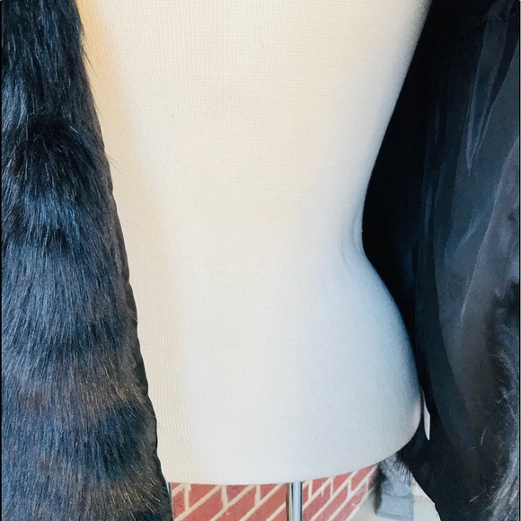 Decree Black Faux Fur Vest - Picture 7 of 7